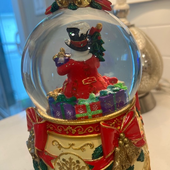 Christopher Radko Snowman Snow Rotation Blowing Snow Globe Wind Up Music 2013 - Picture 4 of 6